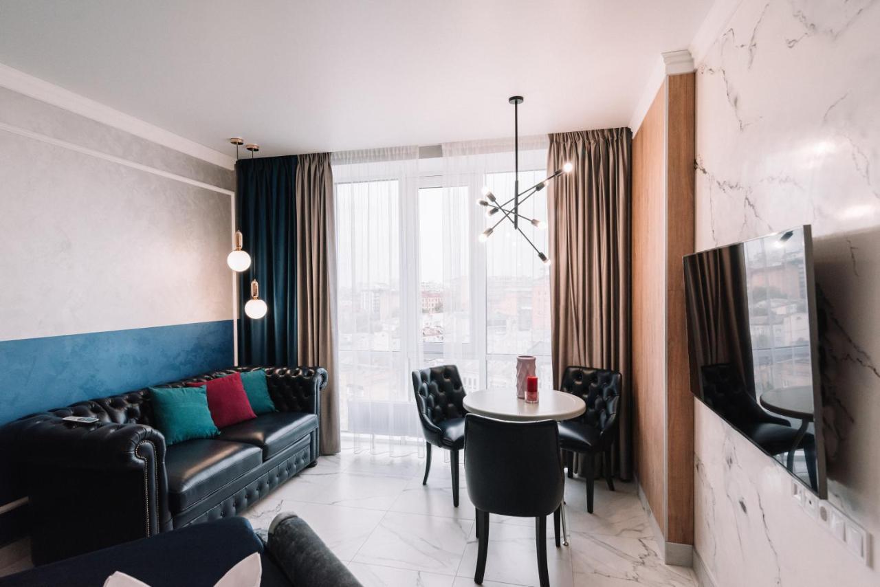 Royal Tower Vip Smart Apartments 3 Kyiv Exterior photo